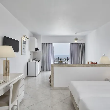 Aparthotel Epsilon 4*