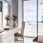 Aparthotel Epsilon 4*