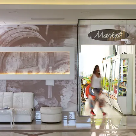Epsilon Aparthotel 4*