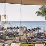 Epsilon Aparthotel