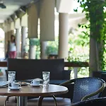 Aparthotel Epsilon