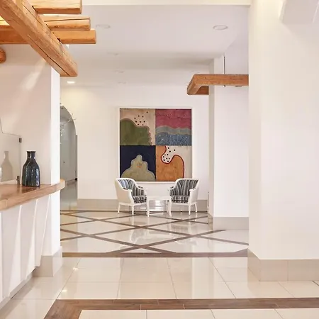 Aparthotel Epsilon 4*