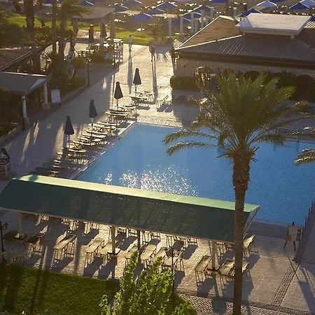 Aparthotel Epsilon 4*